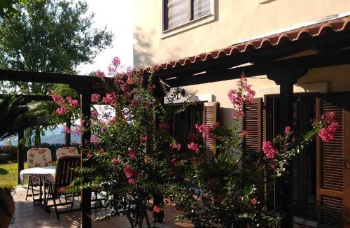 Pisia Apartment | Gerania Villa