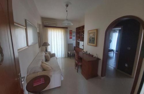 Kineta Apartment | Geranium Villa by the sea