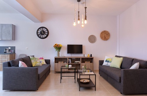 Dafnata Villa | Giorgos Villa. like your home