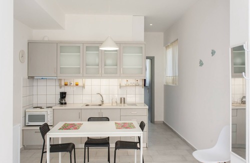 Kato Galatas Apartment | Glaros Homes