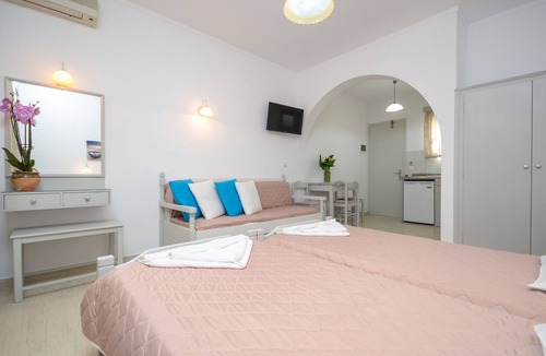 Old Town Naxos House | Golden Beach Studios