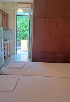 Rovies Apartment | Golden Sun Apartments