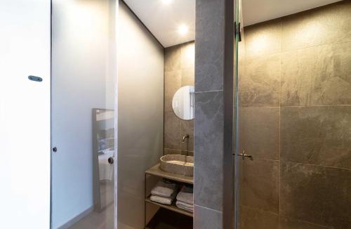 Petaloudes Apartment | Golden Sun Luxury Apartment Adults Only