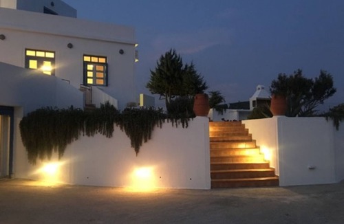 Psathi House | Gorgeous island home with ocean views and access!