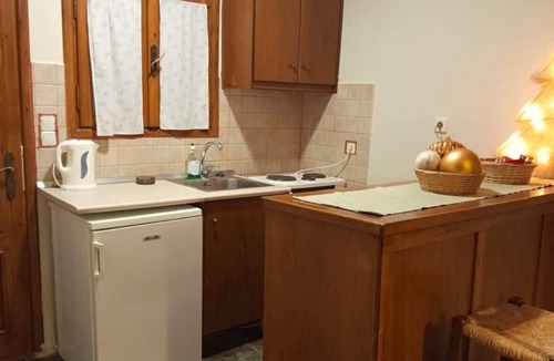 Goura Apartment | Goura Guesthouse Garden Double Room Lake Doxa