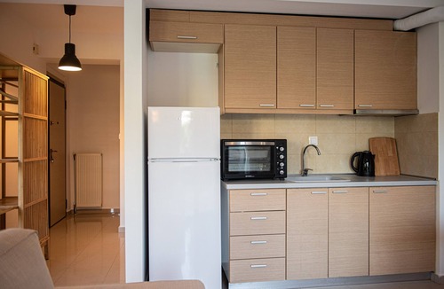 Perea Apartment | Grand Getaway Suite 300m from the Beach