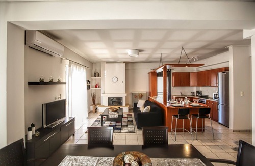 Kalambaka Apartment | Grand Meteora Central Luxury Apartment