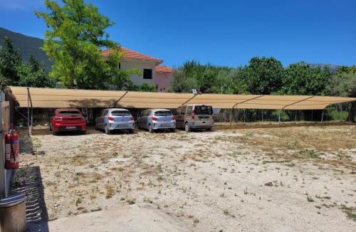 Vassiliki Hotel | Grand TheoNi Boutique Hotel & Spa