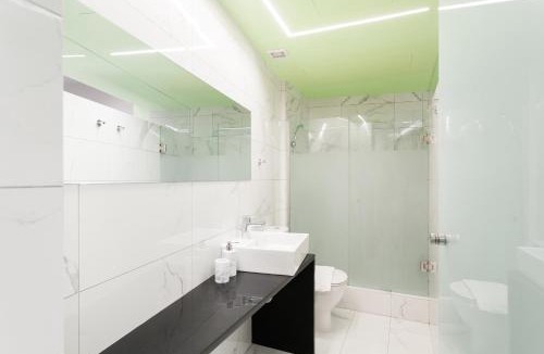 Thissio Apartment | Greece U Around Athens Thissio Suites