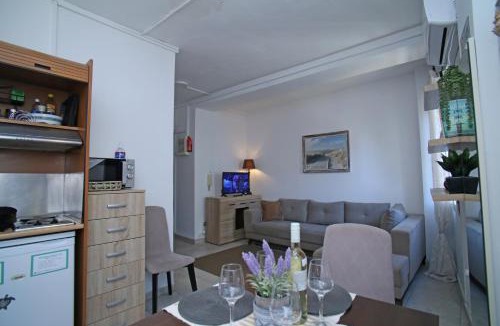 Ladadika Apartment | GreeceRent - LADADIKA