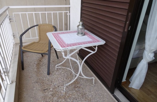 Neapoli Apartment | Greek family's house