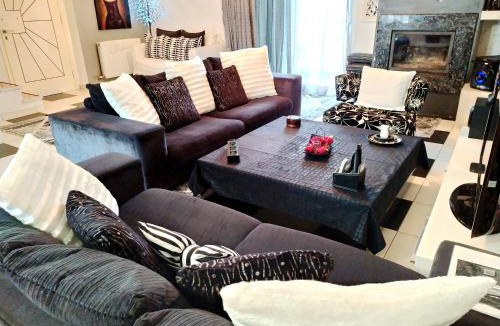 Agioi Anargyroi-Kamatero House | Greek hospitality 2