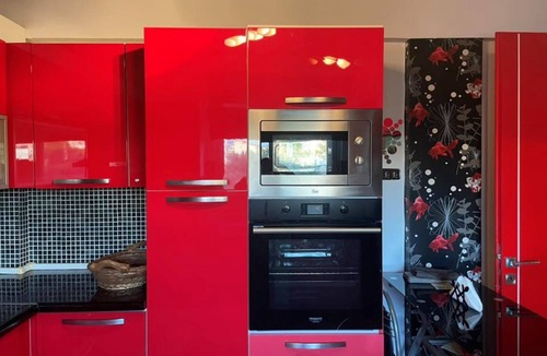 Agioi Anargyroi-Kamatero Apartment | Greek Hospitality for 9 persons/free WiFi/free DOUBLE PARKING