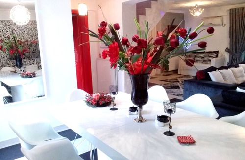Agioi Anargyroi-Kamatero House | Greek hospitality (home)