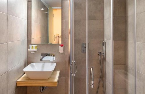 Ermoupoli House | Ground Floor Room