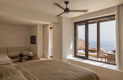 Folegandros Hotel | Gundari