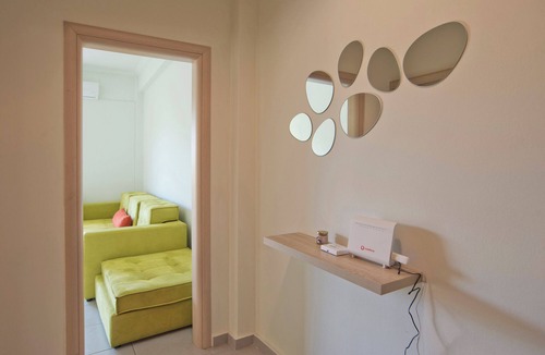 Petralona Apartment | Hadi Sea Side