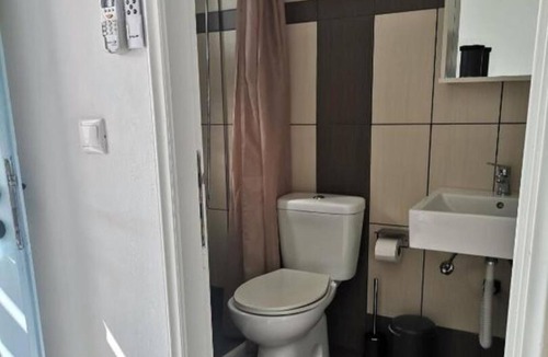 Schoinousa House | Harama Hotel - Deluxe triple room with sea view