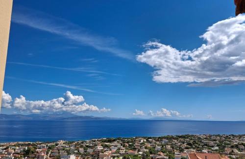 Paralias Apartment | Harris elegant house II superb view near airport