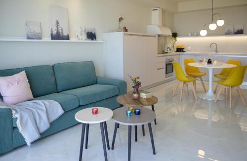 Paralias Apartment | Harris elegant house II superb view near airport