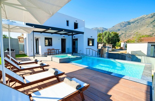 Kavallos House | Haus in Kavallos mit privatem Pool und Panoramablick by Interhome