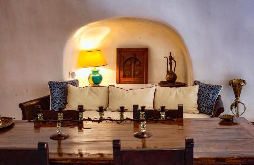 Finikia Apartment | Heliophos Boutique Caves
