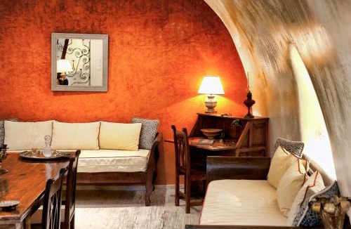 Finikia Apartment | Heliophos Boutique Caves