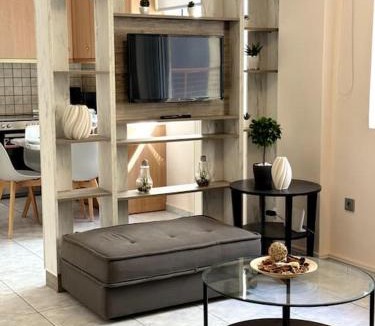 Filopappou Apartment | Hera House Entire APT next to the Acropolis