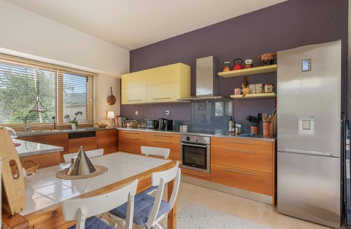 Knosos House | Heraklion – Knossos Luxury Home: Mountain View, Wi-Fi, Air Conditioning