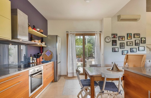 Knosos House | Heraklion – Knossos Luxury Home: Mountain View, Wi-Fi, Air Conditioning