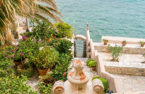 Syros Villa | Hermes Palazzo on the waterfront by JJ Hospitality