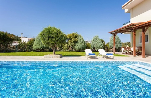 Gennadi Villa | Hermione Villa - Four Bedroom Villa, Sleeps 8
