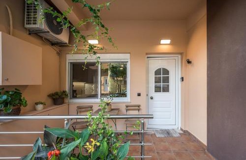 Nea Alikarnassos Apartment | Herophile apartment close to airport & city center