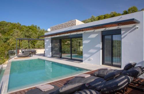 Fternon Villa | High-end Villa Faos Two
