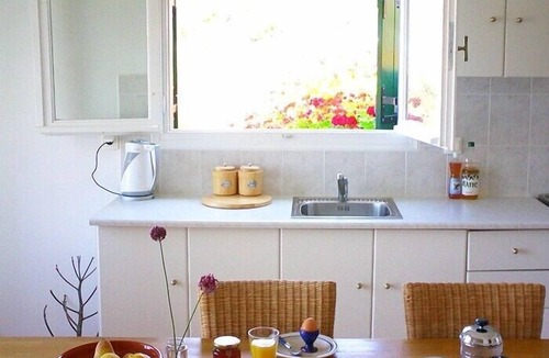 Paros House | Hilltop Home Sea Views & Terrace Dining near Aliki