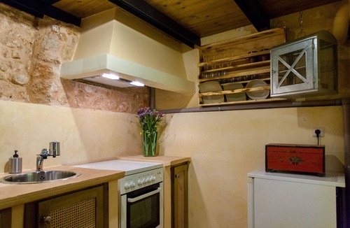 Old Town Apartment | History and Charm in Old Town Chania