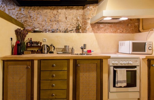 Old Town Apartment | History and Charm in Old Town Chania