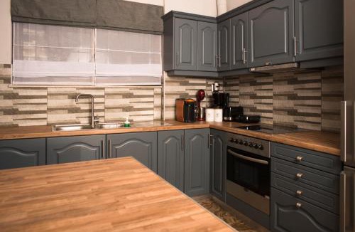 Paralia Vergas Apartment | Holiday Alchemy- Apt just 100m to sea