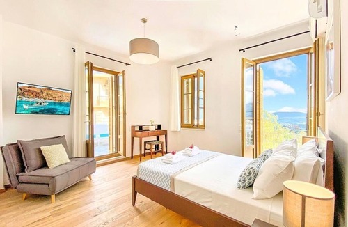 Paralia Kourna Apartment | Holiday apartment Yeoryioupolis Kriti for 1 - 14 persons with 6 bedrooms - Holiday apartment