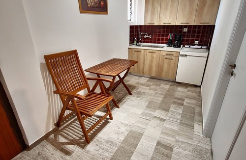 Melikia Apartment | Holiday Apartment 'Alexandra Apartment 14' with Private Balcony & Wi-Fi