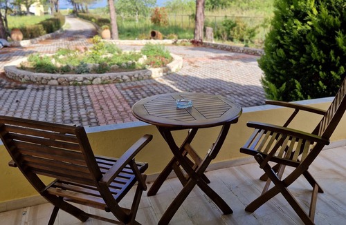 Melikia Apartment | Holiday Apartment 'Alexandra Apartment 1' with Balcony & Wi-Fi