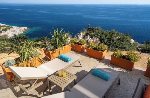 Skala Apartment | Holiday Apartment "Joy Breeze" with Sea View, Balconies & Wi-Fi