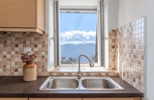 Rogon House | Holiday Home 'Anemodroulis Kochilos Andros 4ppl' with Sea View, Private Terrace and Balcony