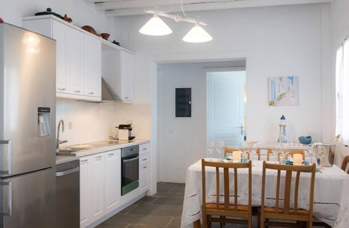 Sifnos House | Holiday Home 'Blue Paradise Villa' with Private Pool, Wi-Fi and Air Conditioning