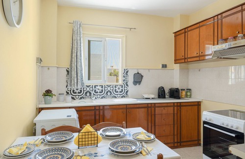 Zia House | Holiday Home 'Euphoria Village House' with Sea View, Wi-Fi and Air Conditioning