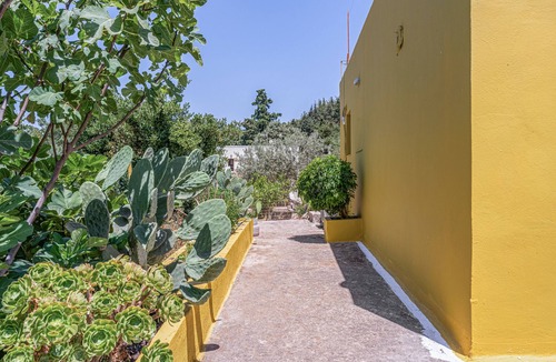 Zia House | Holiday Home 'Euphoria Village House' with Sea View, Wi-Fi and Air Conditioning