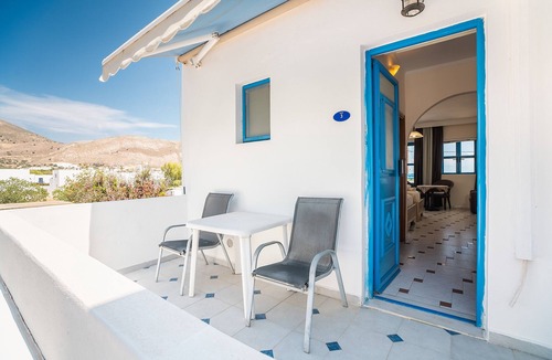Tilos House | Holiday Home 'Livadia Beach Tilos Apartment ' with Sea View, Wi-Fi and Air Conditioning