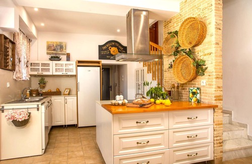 Kallithea House | Holiday Home near Beach in Afandou