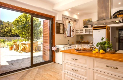 Kallithea House | Holiday Home near Beach in Afandou