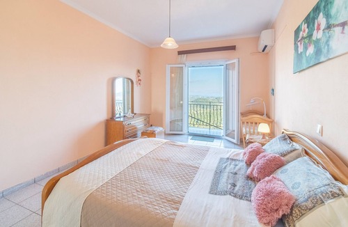 Pelekas House | Holiday Home Nikolas with Sea View, Terrace & Balconies